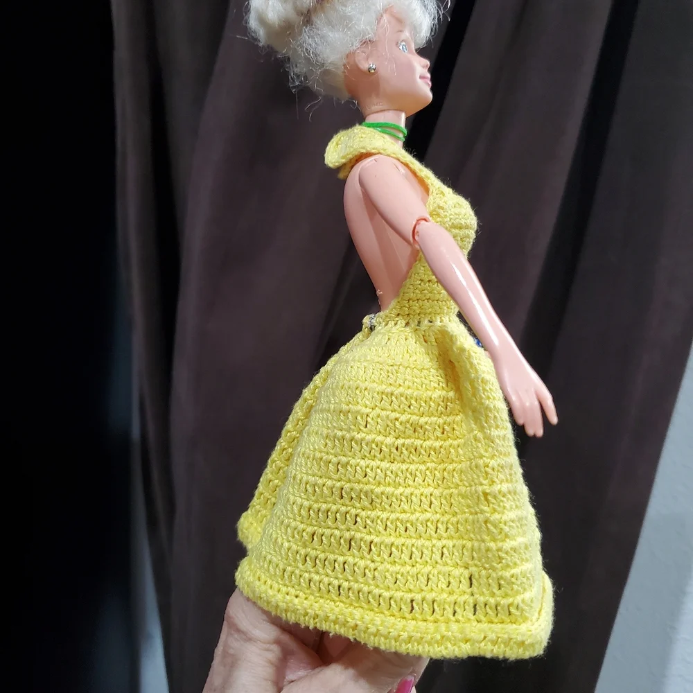 Hand Crocheted Yellow Barbie Doll Dress *NO DOLL* Vintage 💛